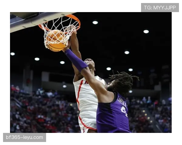 加拿大新秀马瑟林赛场表现抢眼，引发媒体关注