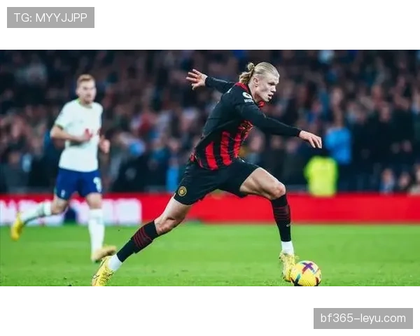 哈兰德续写传奇，英超卫冕之路表现亮眼