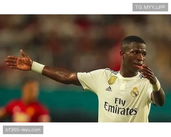 维尼修斯·儒尼奥尔状态出色,助皇马重返胜轨 维尼修斯·儒尼奥尔状态出色,助皇马重返胜轨