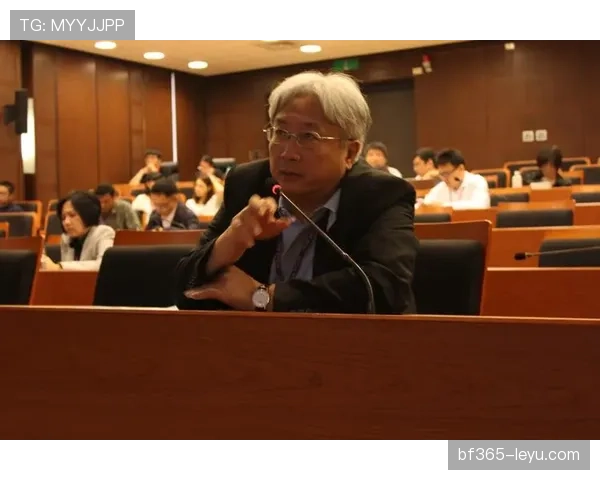 科曼风格引领足坛新潮流，盘带技术分析与发展趋势探讨