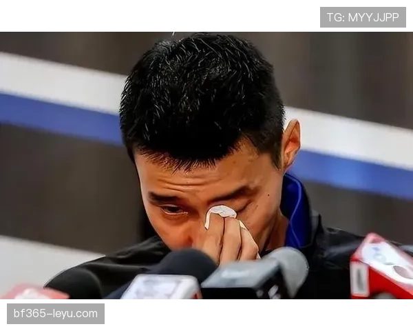 李宗伟退役后天天喝冰美式自律到吓人，这身体管理是真实存在的吗